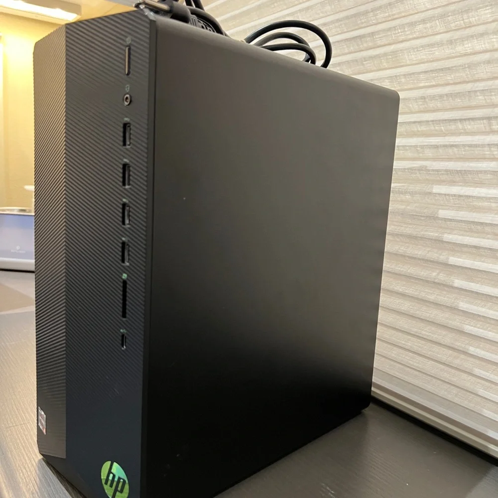 HP Pavilion Black Gaming Desktop Computer TG01-2170m PC 3060 256GB SSD 8GB RAM